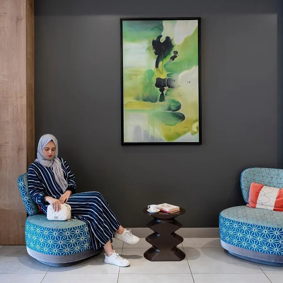 Adagio Aparthotel Jeddah Malik Road 4*,